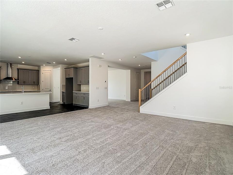 For Rent: $11,450 (5 beds, 4 baths, 3760 Square Feet)