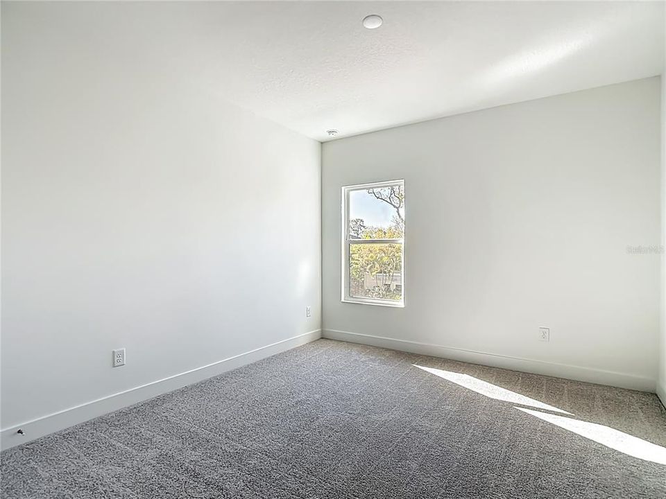 For Rent: $11,450 (5 beds, 4 baths, 3760 Square Feet)