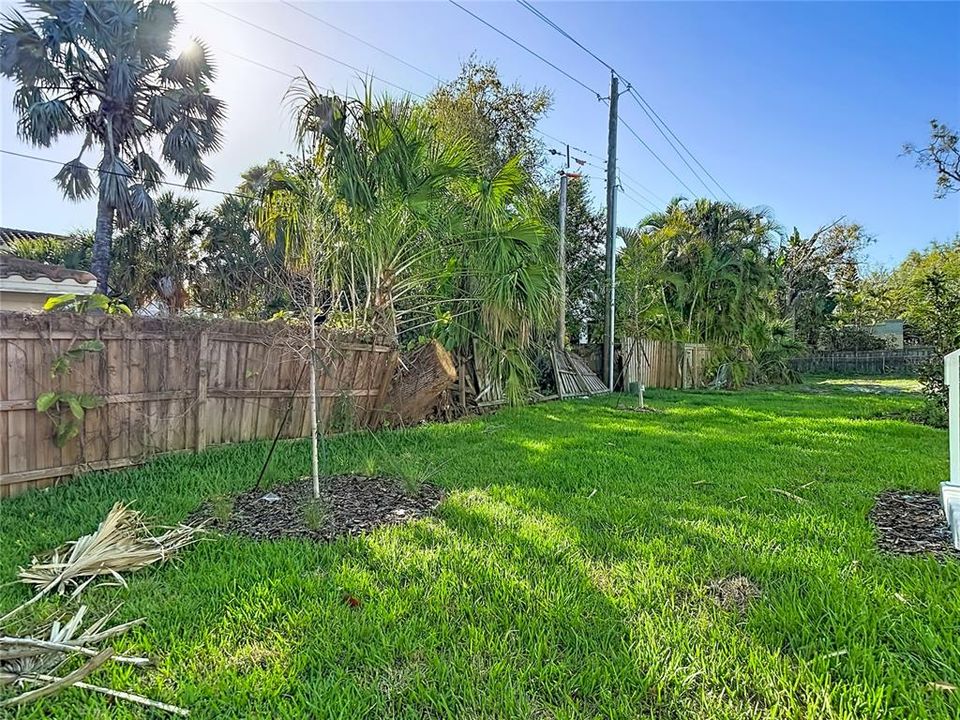 For Rent: $11,450 (5 beds, 4 baths, 3760 Square Feet)