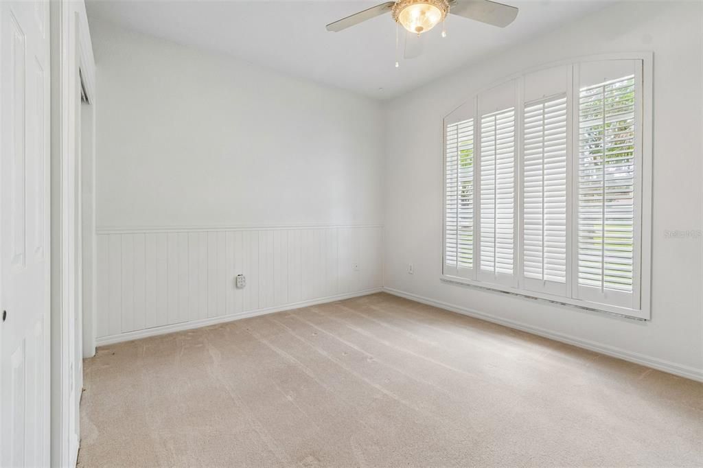 For Sale: $480,000 (2 beds, 2 baths, 2218 Square Feet)