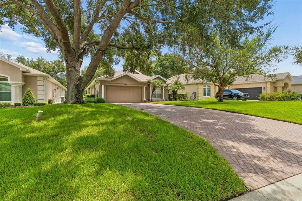For Sale: $480,000 (2 beds, 2 baths, 2218 Square Feet)