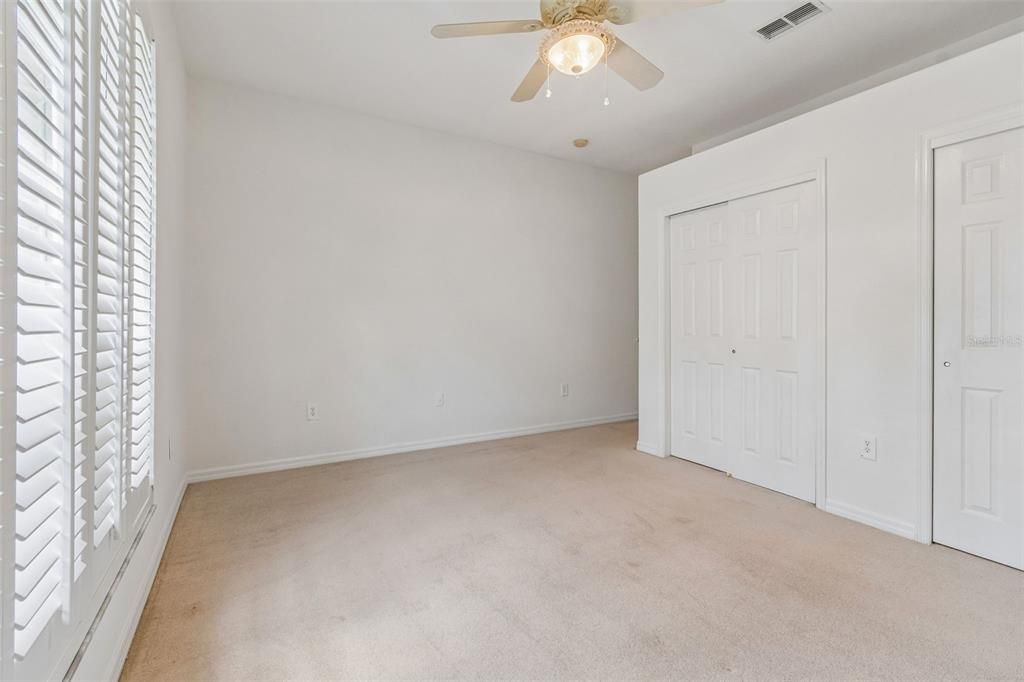 For Sale: $480,000 (2 beds, 2 baths, 2218 Square Feet)