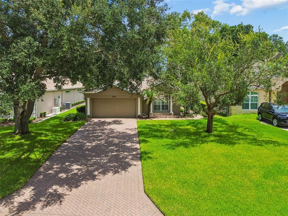 For Sale: $480,000 (2 beds, 2 baths, 2218 Square Feet)