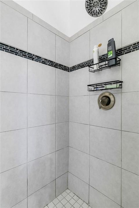 На продажу: $359,000 (3 спален, 2 ванн, 1866 Квадратных фут)