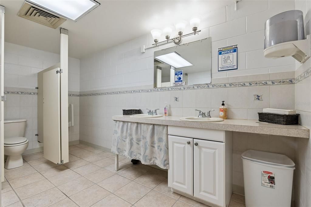 For Sale: $1,990,000 (0 beds, 0 baths, 6538 Square Feet)