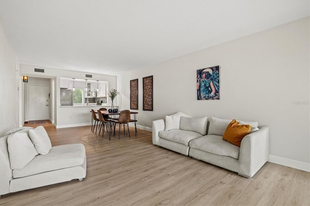 En Venta: $209,000 (1 camas, 1 baños, 789 Pies cuadrados)