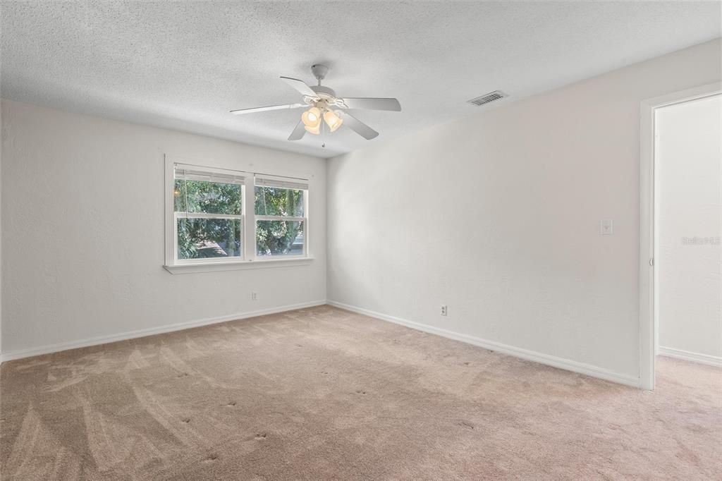For Sale: $249,900 (2 beds, 2 baths, 1344 Square Feet)