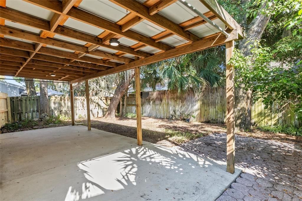 For Sale: $249,900 (2 beds, 2 baths, 1344 Square Feet)