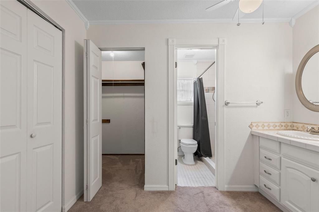 For Sale: $249,900 (2 beds, 2 baths, 1344 Square Feet)