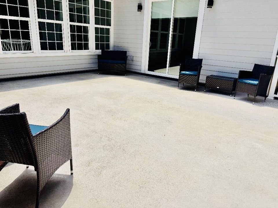 En Venta: $1,285,000 (4 camas, 4 baños, 3576 Pies cuadrados)