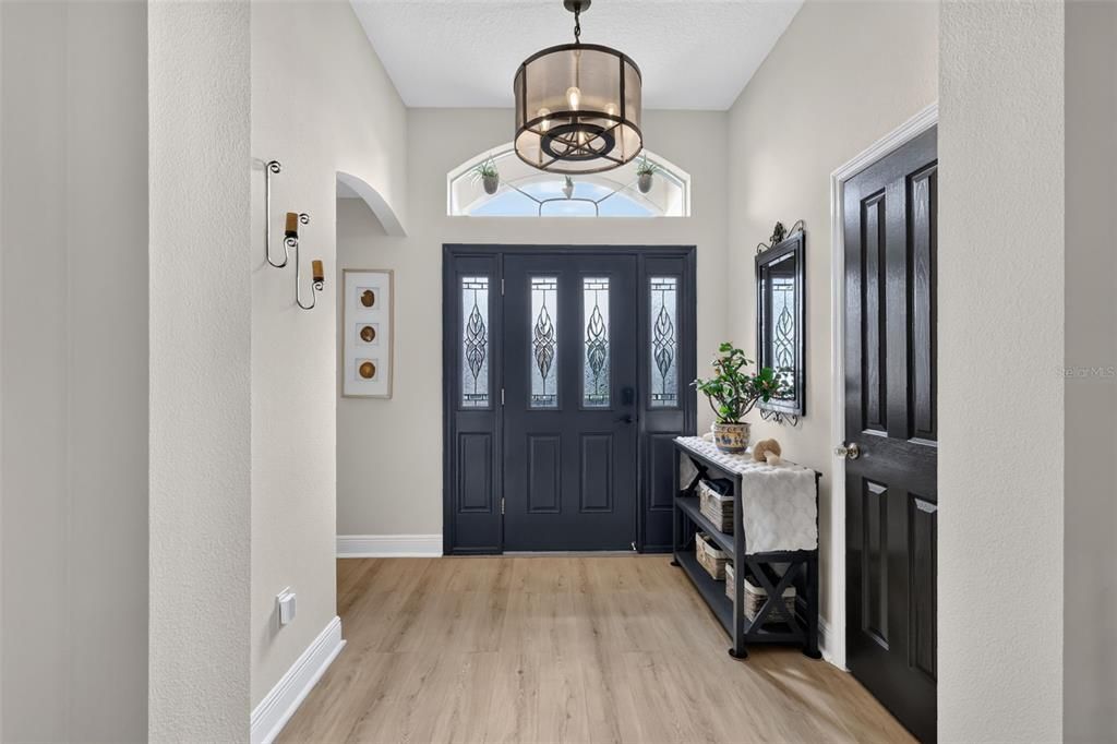 For Sale: $625,000 (3 beds, 2 baths, 2512 Square Feet)