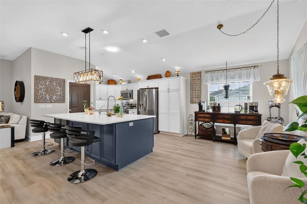 For Sale: $625,000 (3 beds, 2 baths, 2512 Square Feet)