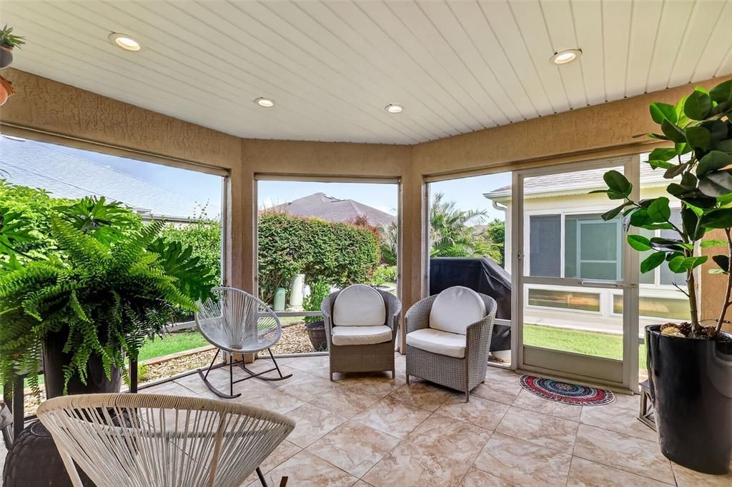 For Sale: $625,000 (3 beds, 2 baths, 2512 Square Feet)