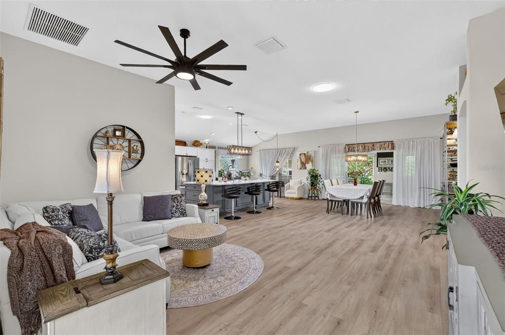 For Sale: $625,000 (3 beds, 2 baths, 2512 Square Feet)