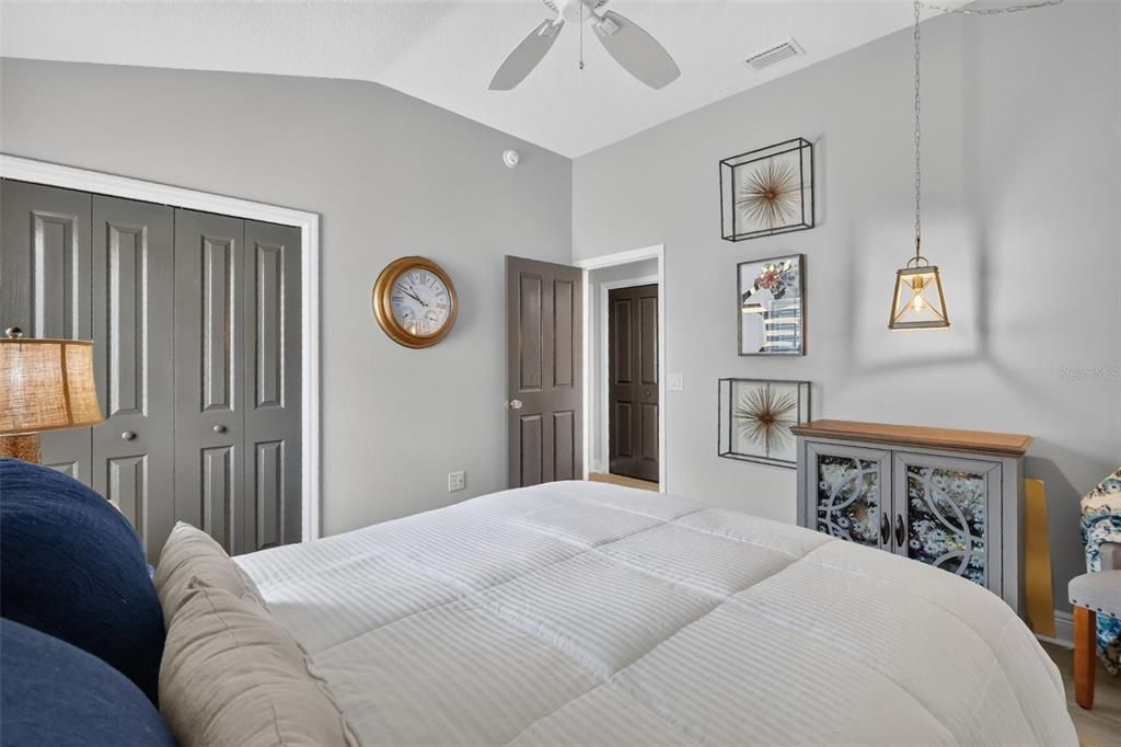 For Sale: $625,000 (3 beds, 2 baths, 2512 Square Feet)