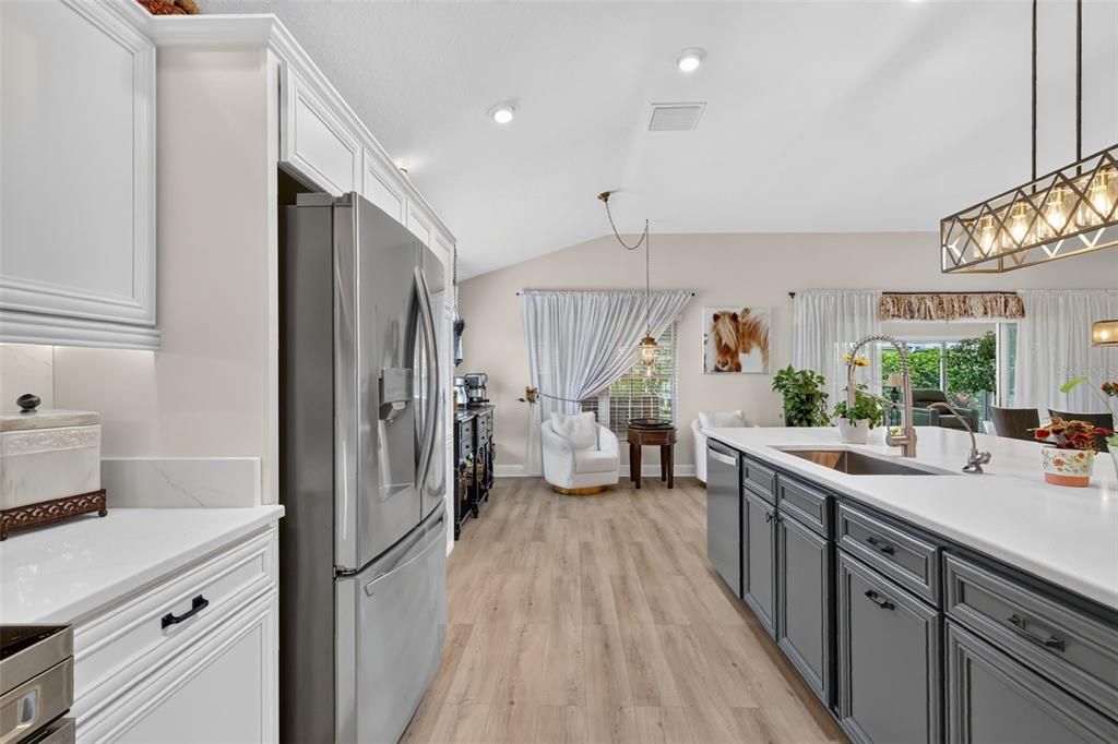 For Sale: $625,000 (3 beds, 2 baths, 2512 Square Feet)