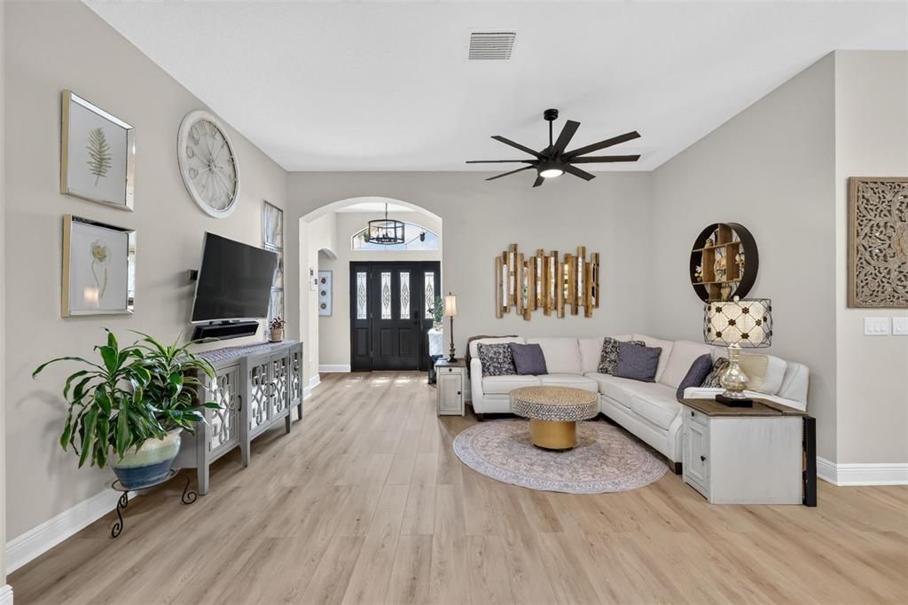 For Sale: $625,000 (3 beds, 2 baths, 2512 Square Feet)