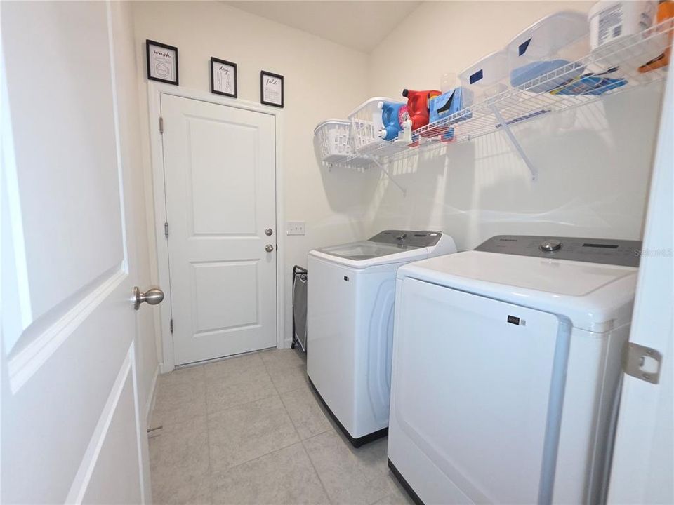 En Renta: $2,595 (4 camas, 2 baños, 1932 Pies cuadrados)