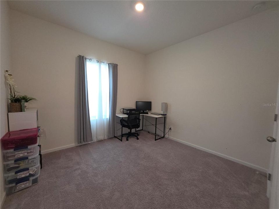 En Renta: $2,595 (4 camas, 2 baños, 1932 Pies cuadrados)