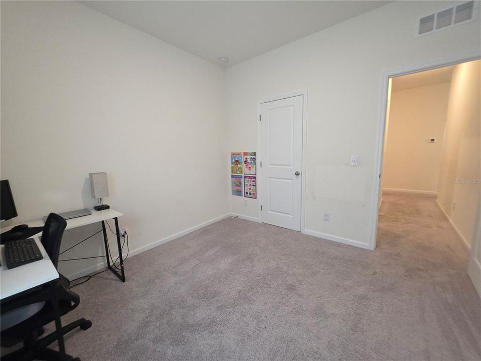 En Renta: $2,595 (4 camas, 2 baños, 1932 Pies cuadrados)