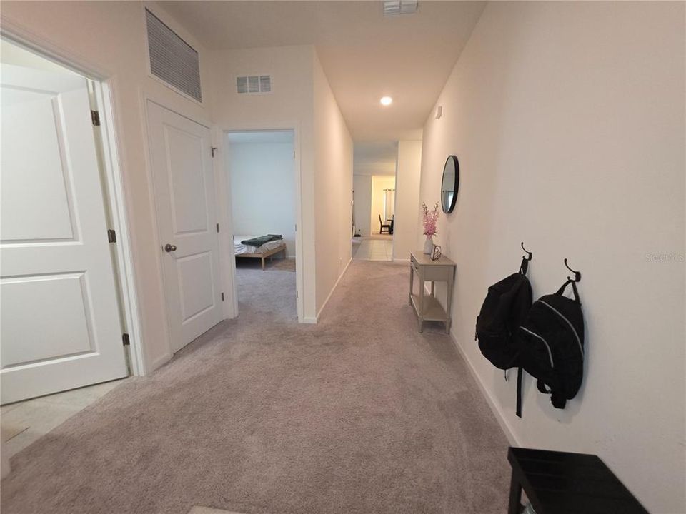 En Renta: $2,595 (4 camas, 2 baños, 1932 Pies cuadrados)