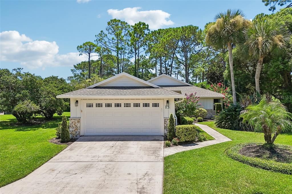 For Sale: $350,000 (2 beds, 2 baths, 2087 Square Feet)