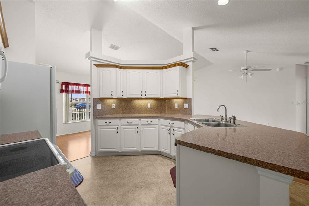 En Venta: $254,900 (2 camas, 3 baños, 1778 Pies cuadrados)