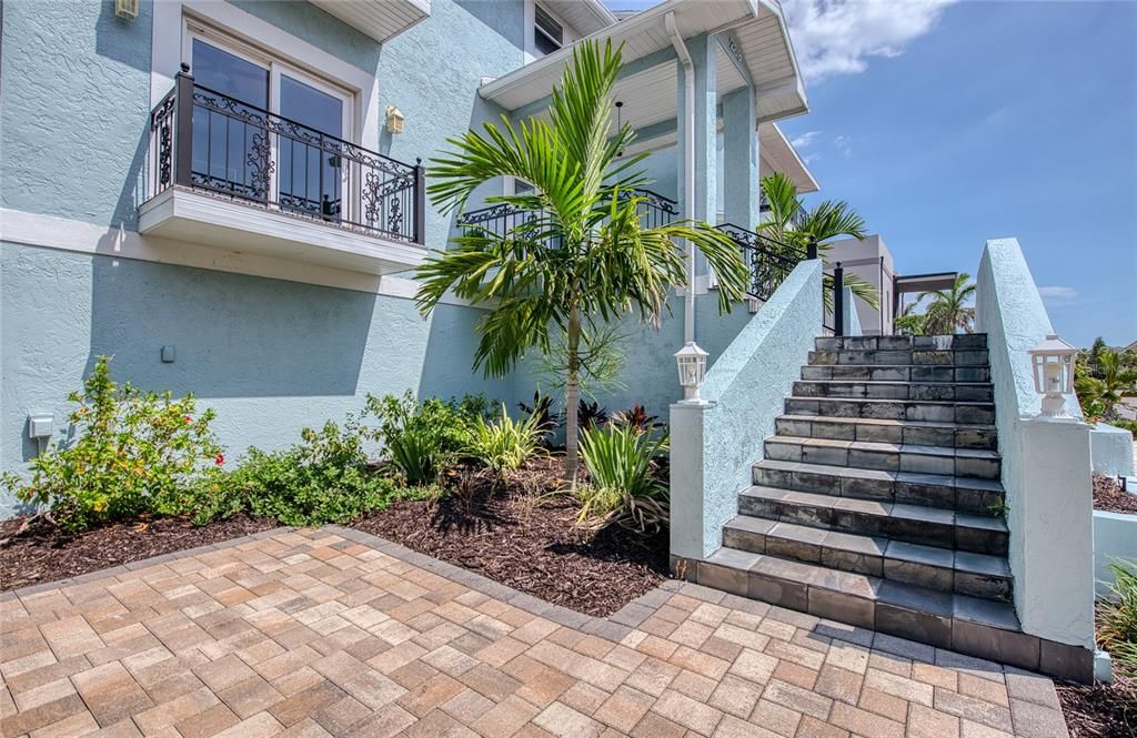 : $1,500,000 (4 beds, 4 baths, 3400 Square Feet)