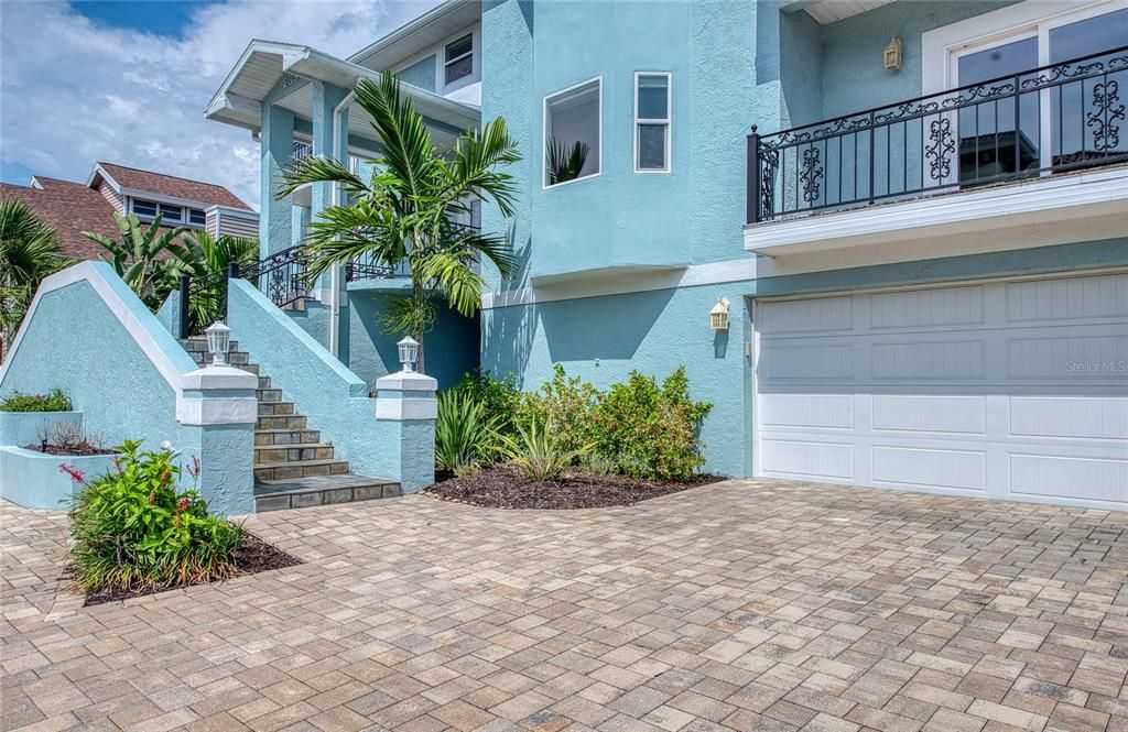 : $1,500,000 (4 beds, 4 baths, 3400 Square Feet)