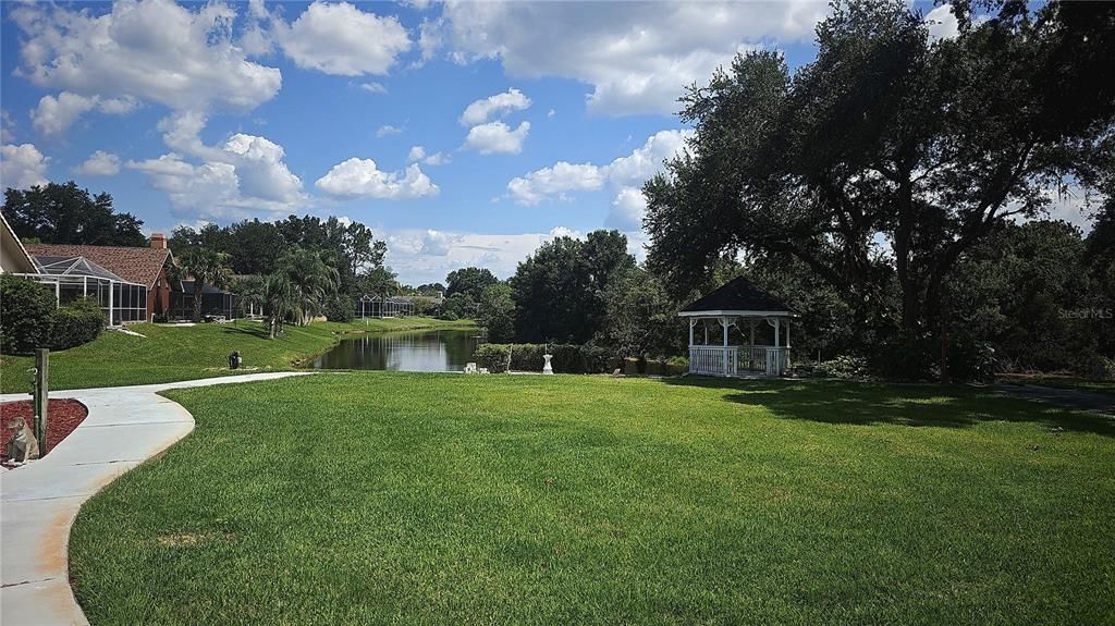 На продажу: $97,000 (0.26 acres)