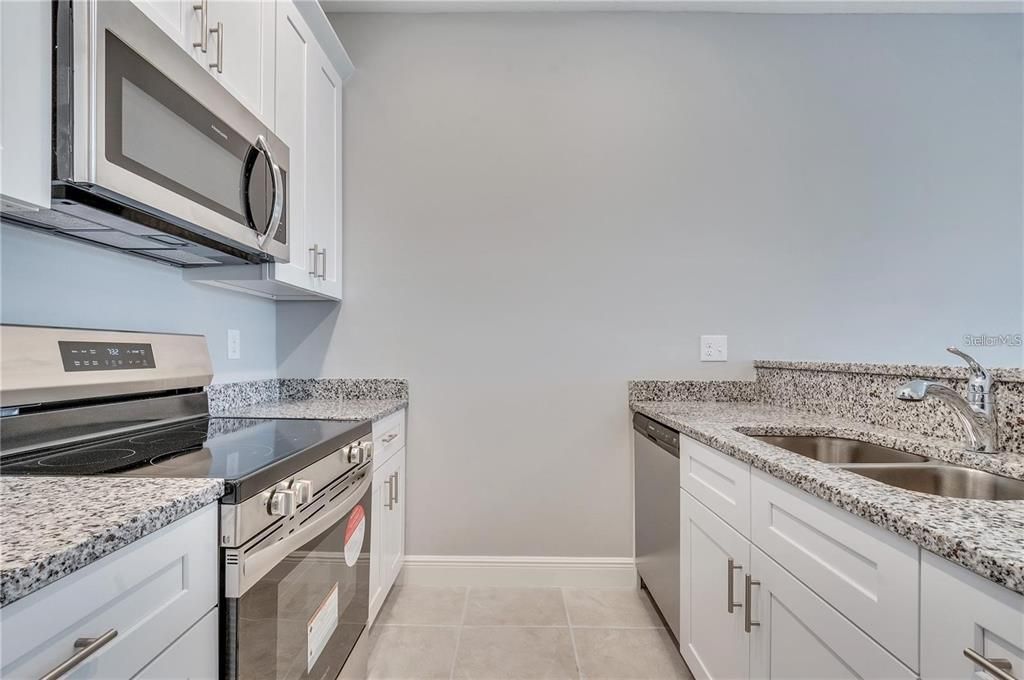 En Venta: $189,000 (2 camas, 2 baños, 1050 Pies cuadrados)