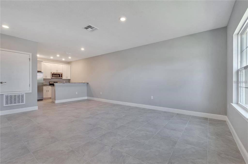 En Venta: $189,000 (2 camas, 2 baños, 1050 Pies cuadrados)