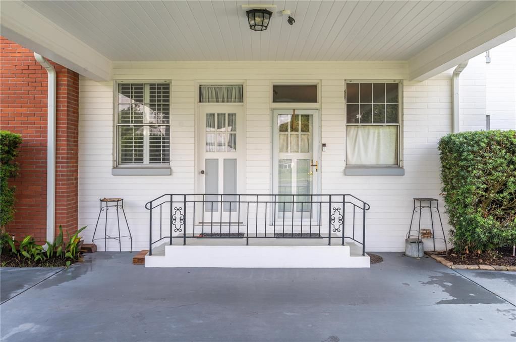 For Sale: $799,000 (4 beds, 4 baths, 5149 Square Feet)