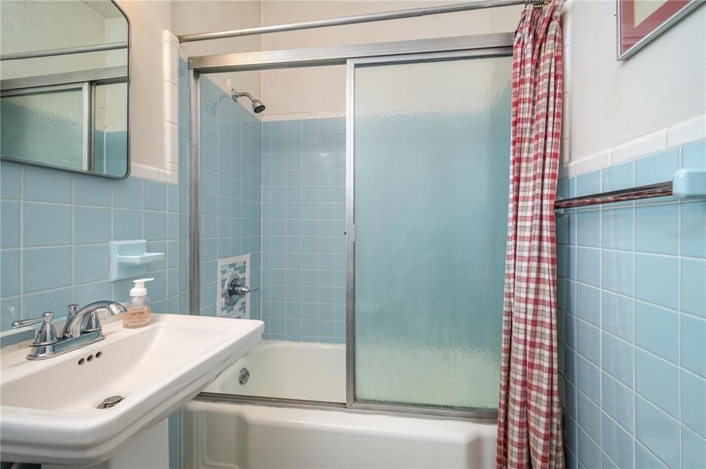 For Sale: $799,000 (4 beds, 4 baths, 5149 Square Feet)