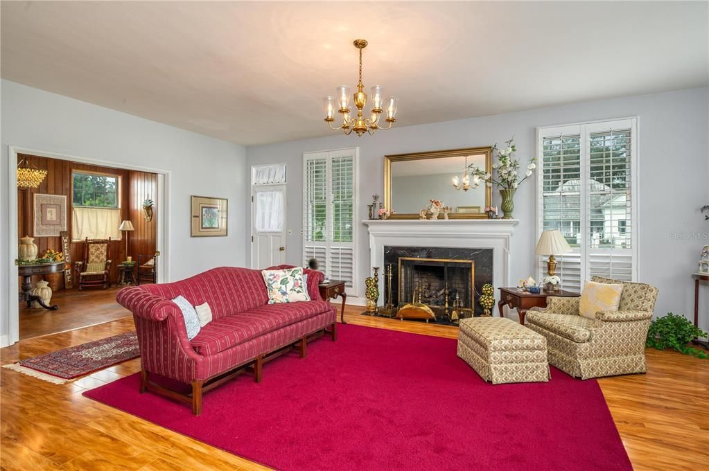 For Sale: $799,000 (4 beds, 4 baths, 5149 Square Feet)