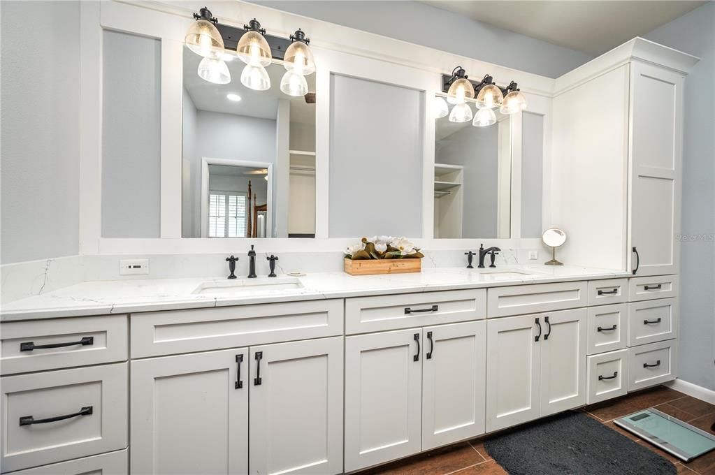 For Sale: $799,000 (4 beds, 4 baths, 5149 Square Feet)