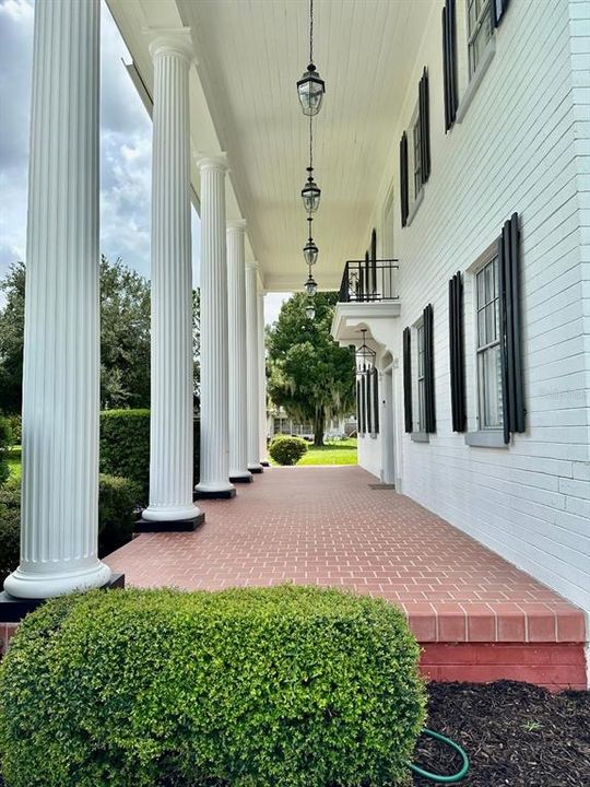For Sale: $799,000 (4 beds, 4 baths, 5149 Square Feet)