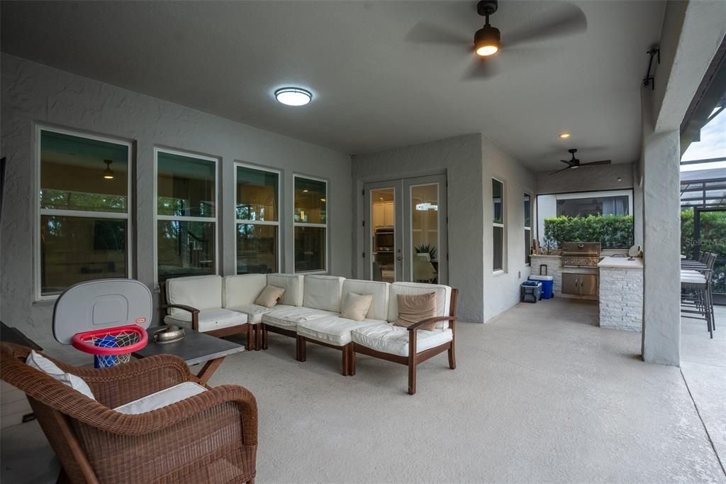 For Rent: $7,500 (6 beds, 4 baths, 4161 Square Feet)