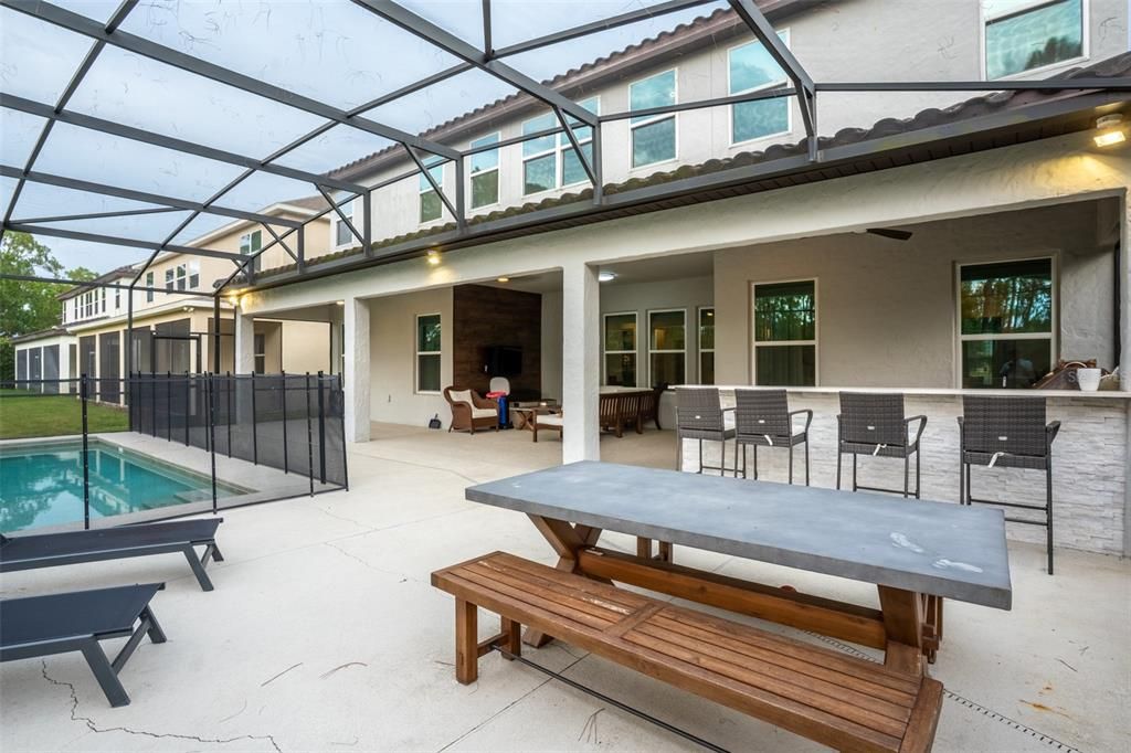 For Rent: $7,500 (6 beds, 4 baths, 4161 Square Feet)