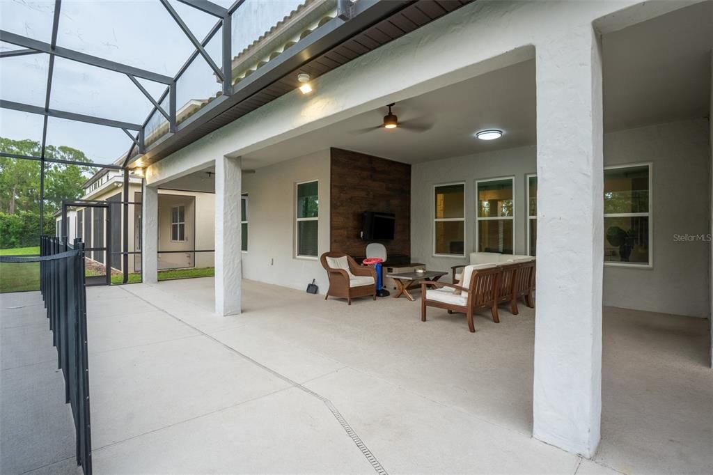 For Rent: $7,500 (6 beds, 4 baths, 4161 Square Feet)