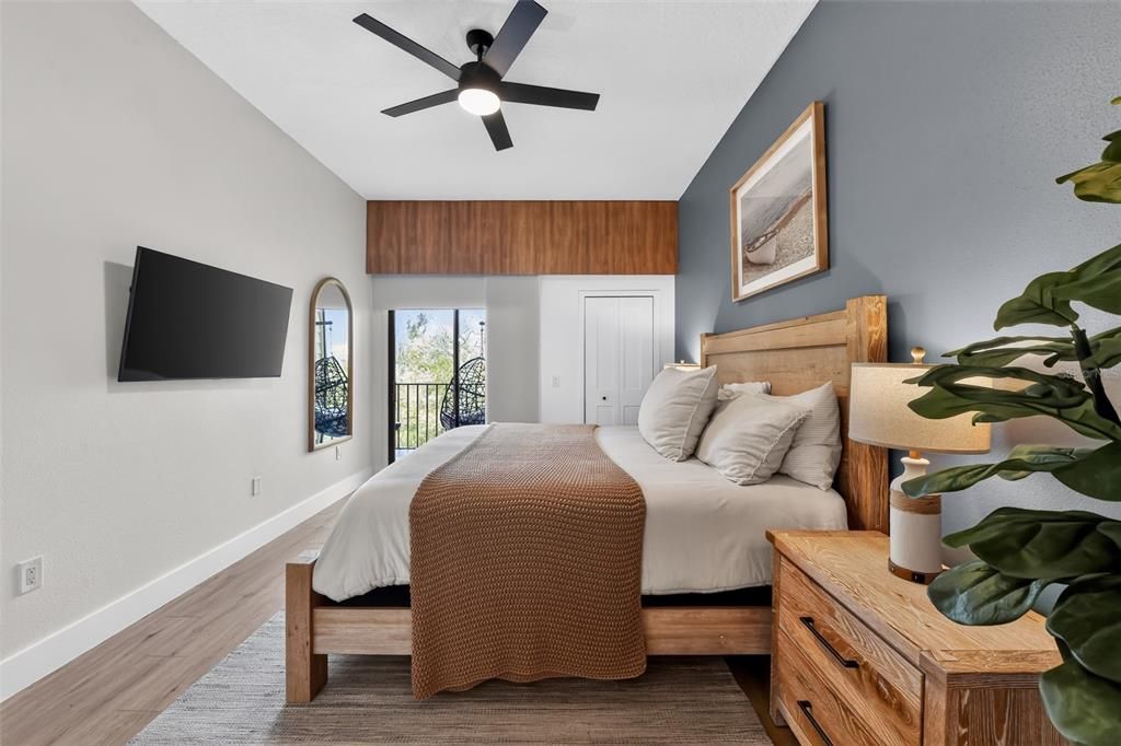 For Rent: $4,990 (2 beds, 2 baths, 1304 Square Feet)