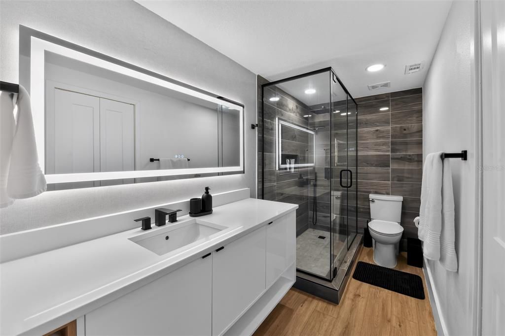 For Rent: $4,990 (2 beds, 2 baths, 1304 Square Feet)