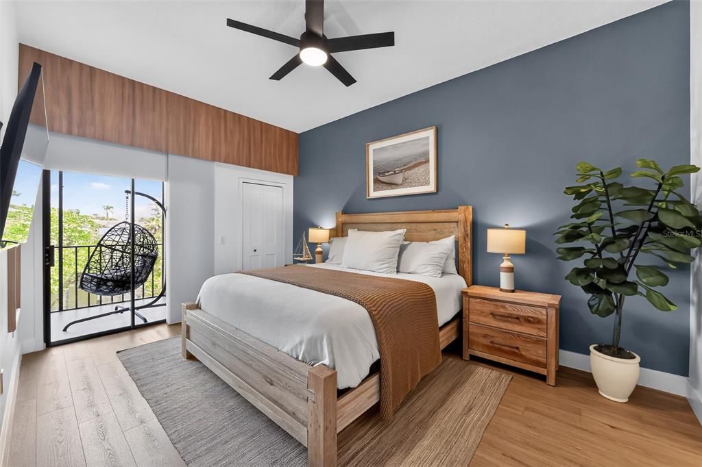 For Rent: $4,990 (2 beds, 2 baths, 1304 Square Feet)