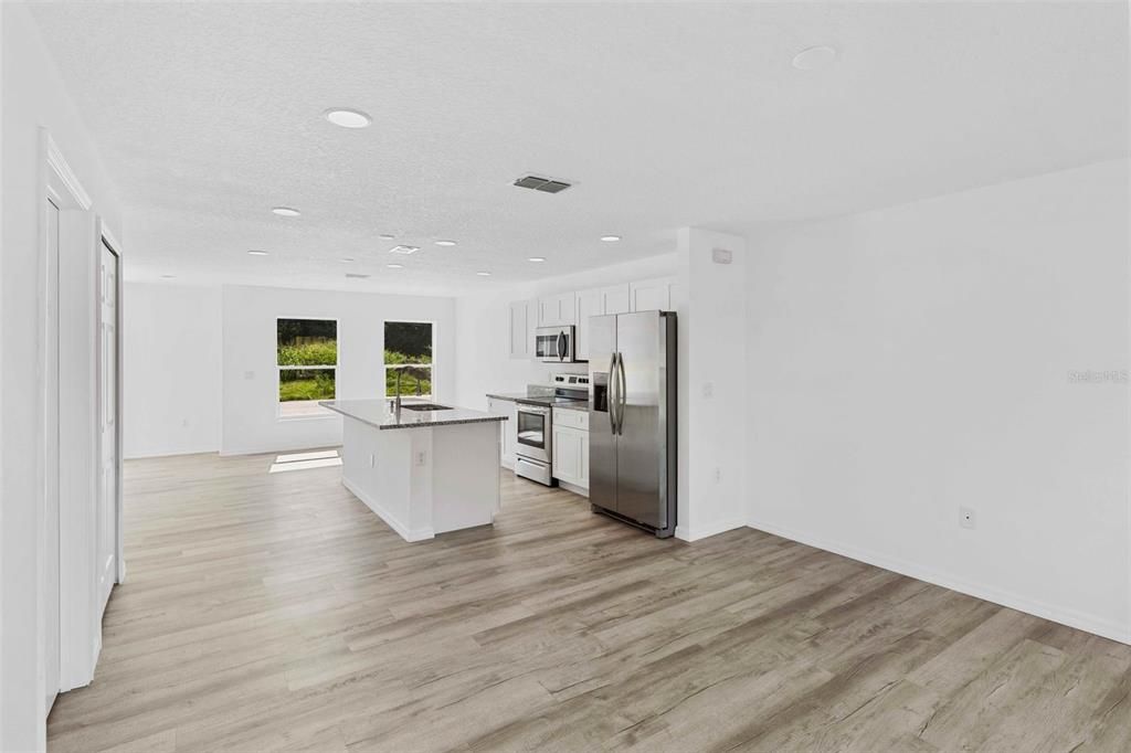 En Venta: $315,995 (3 camas, 2 baños, 1308 Pies cuadrados)