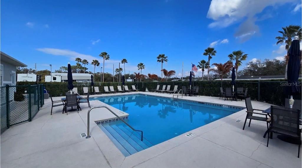 For Sale: $179,000 (1 beds, 1 baths, 481 Square Feet)