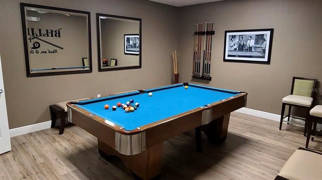 For Sale: $179,000 (1 beds, 1 baths, 481 Square Feet)