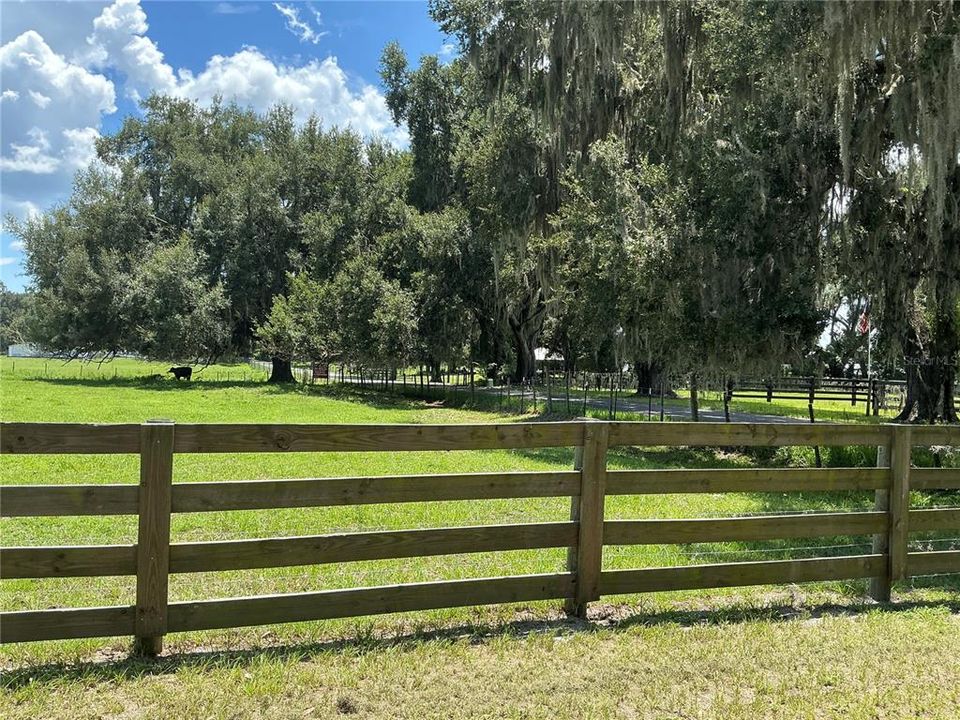 待售: $899,900 (18.82 acres)
