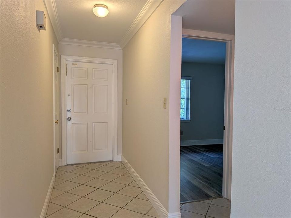 Activo con contrato: $180,000 (2 camas, 1 baños, 905 Pies cuadrados)