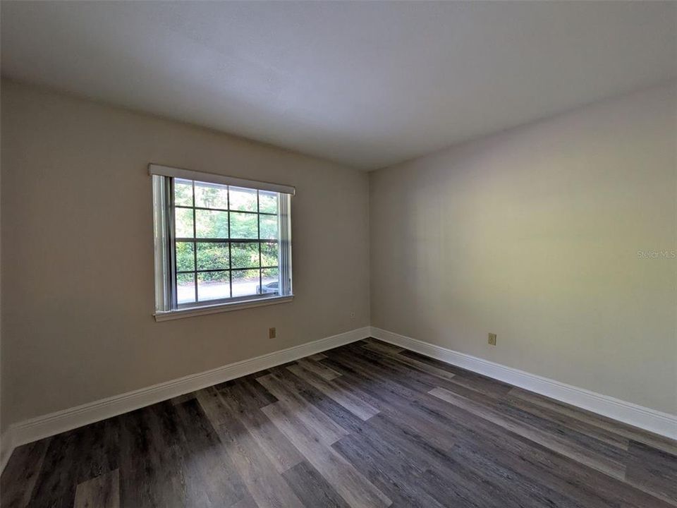 Activo con contrato: $180,000 (2 camas, 1 baños, 905 Pies cuadrados)