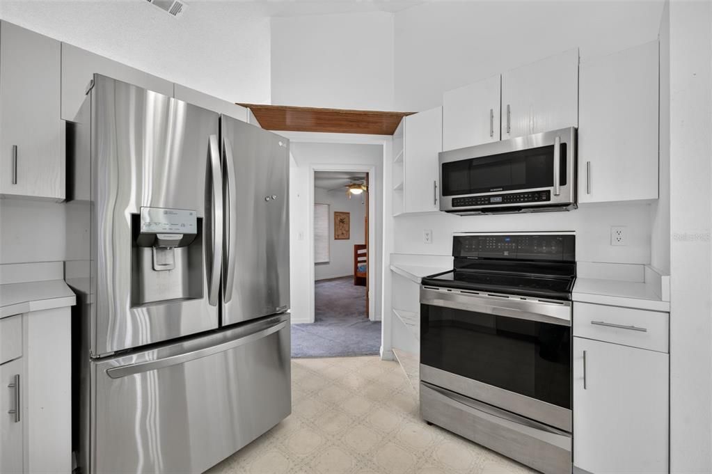 For Sale: $225,000 (3 beds, 2 baths, 1491 Square Feet)